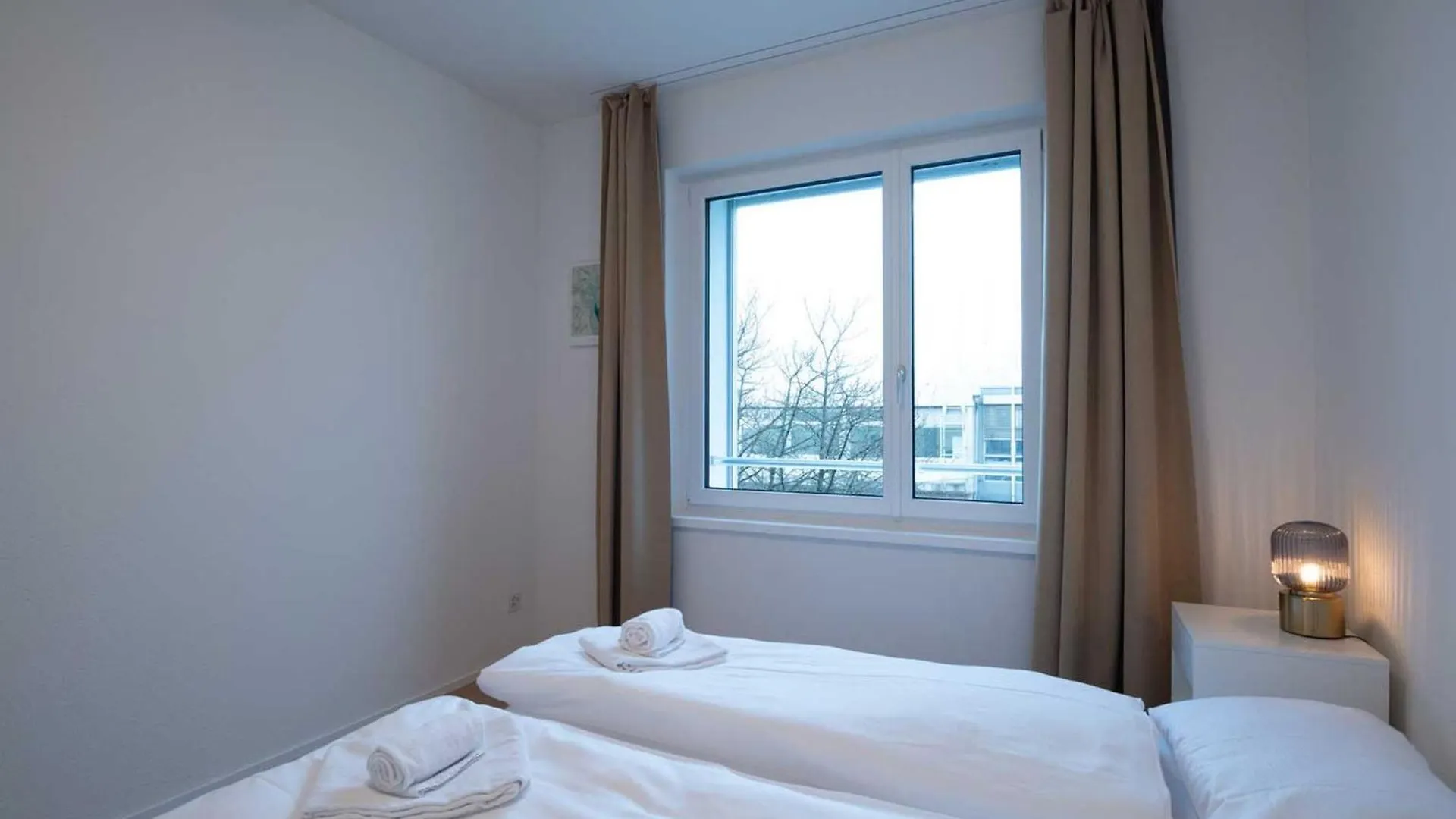 Hitrental Letzigrund - Apartment Zürich